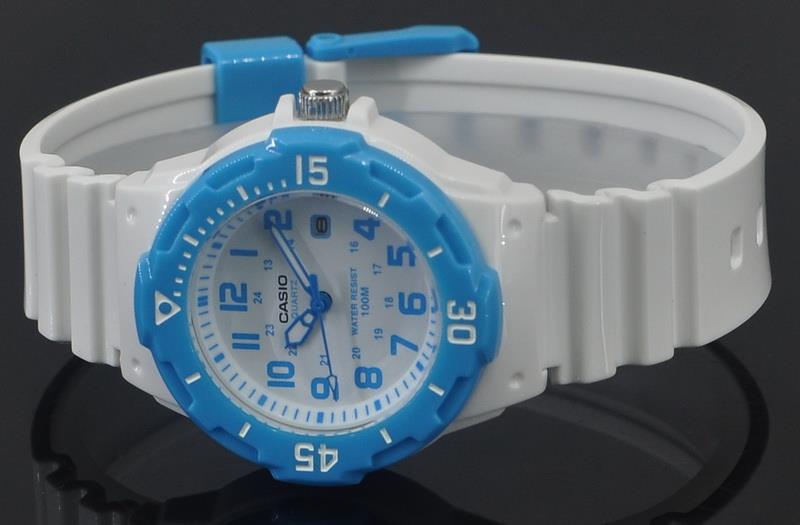 Женские часы CASIO Collection LRW-200H-2B